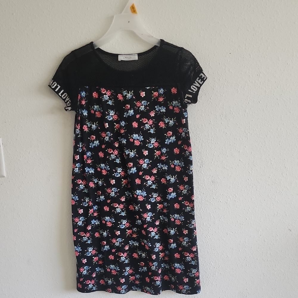 Black and Pink Casual Sundress with Raglan Short Sleeves